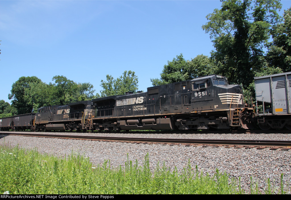 NS 9551 and 4042 as mid-train DPUs